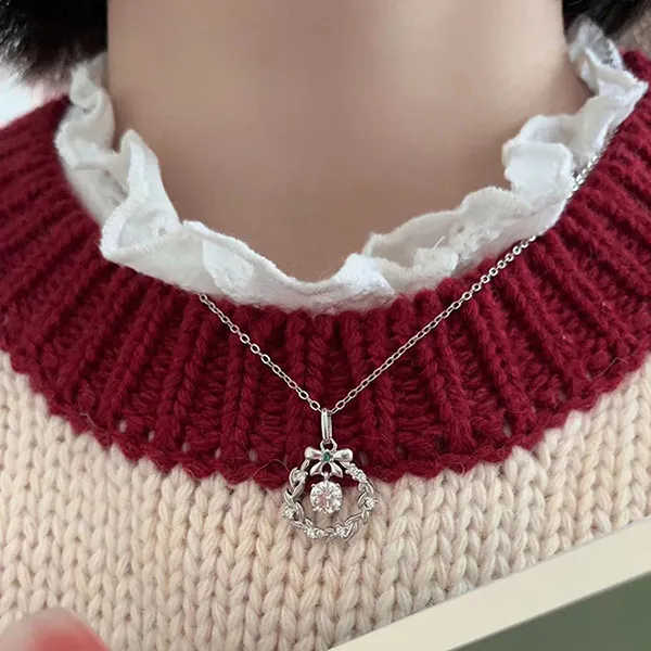 Dây Chuyền Nữ Lili Jewelry Đính Kim Cương Moissanite Vòng Nguyệt Quế Noel LILI_075568 Màu Bạc
