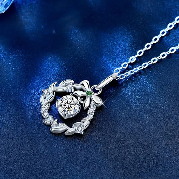 Dây Chuyền Nữ Lili Jewelry Đính Kim Cương Moissanite Vòng Nguyệt Quế Noel LILI_075568 Màu Bạc