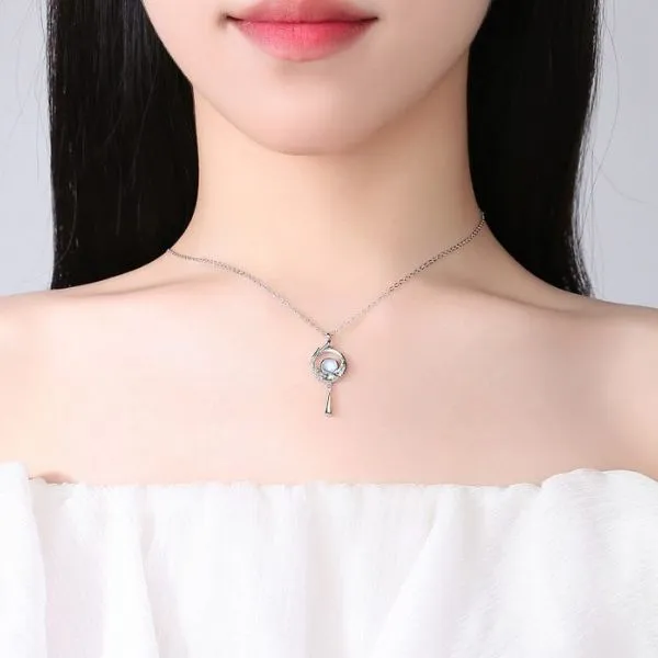 Dây Chuyền Nữ Lili Jewelry Đính Pha Lê Aurora Mặt Trăng Cách Điệu LILI_379249 Màu Trắng