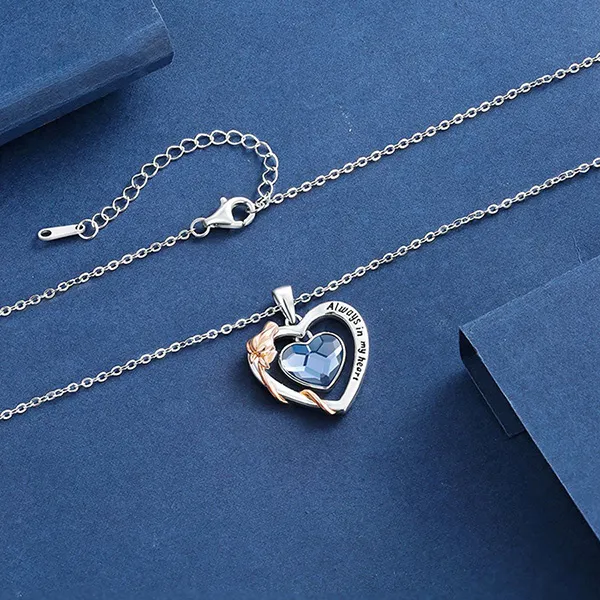 Dây Chuyền Nữ Lili Jewelry Đính Pha Lê Swarovski Hình Trái Tim LUV LILI_054135 Màu Xanh Bạc