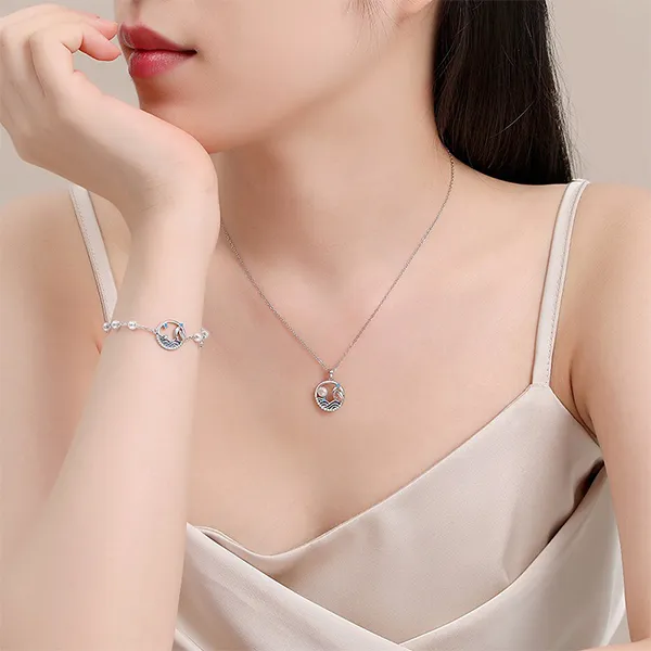 Dây Chuyền Nữ Lili Jewelry Đôi Cá Voi Greta LILI_075604 Màu Bạc Phối Xanh