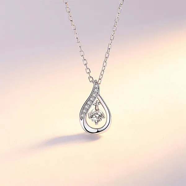 Dây Chuyền Nữ Lili Jewelry Giọt Nước Kamari LILI_098846 Màu Bạc