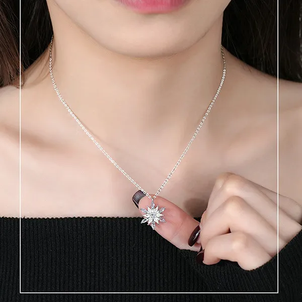 Dây Chuyền Nữ Lili Jewelry Hình Bông Tuyết Đính Đá CZ LILI_125556 Màu Bạc/Xanh