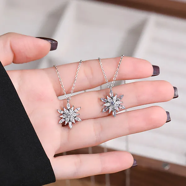 Dây Chuyền Nữ Lili Jewelry Hình Bông Tuyết Đính Đá CZ LILI_125556 Màu Bạc/Xanh