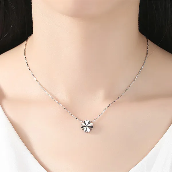 Dây Chuyền Nữ Lili Jewelry Hình Cỏ 4 Lá Lexie LILI_107532 Màu Bạc