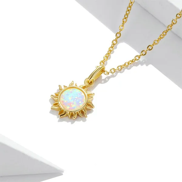 Dây Chuyền Nữ Lili Jewelry Hình Mặt Trời Martha LILI_105944 Màu Vàng