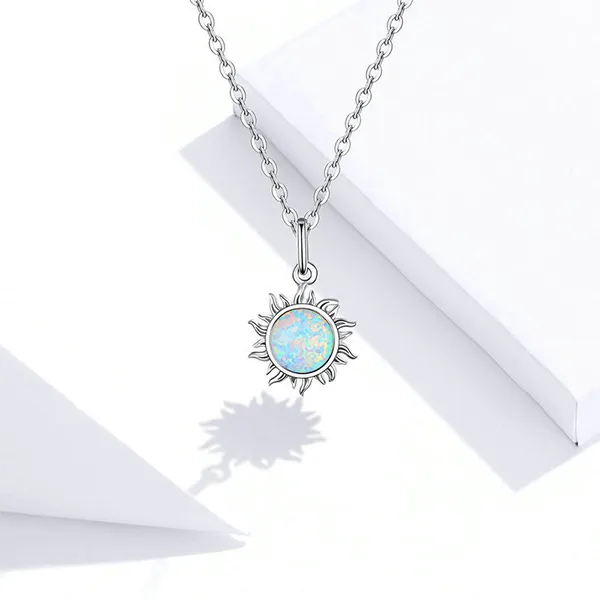 Dây Chuyền Nữ Lili Jewelry Hình Mặt Trời Martha LILI_105944 Màu Bạc