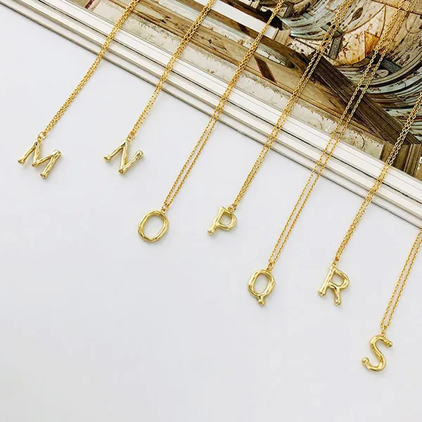 Dây Chuyền Nữ Lili Jewelry Mạ Vàng Chữ Cái LILI_521849 Màu Vàng (Chữ R)