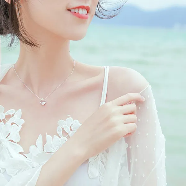 Dây Chuyền Nữ Lili Jewelry Mạ Vàng Đính Đá CZ Hoa Hậu Biển LILI_489314 Màu Bạc