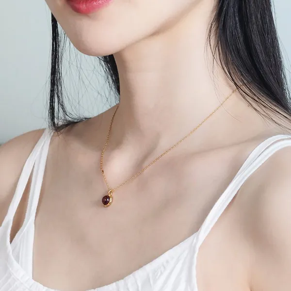 Dây Chuyền Nữ Lili Jewelry Mạ Vàng Đính Đá Garnet Pain LILI_532751 Màu Vàng - Trang sức - Vua Hàng Hiệu