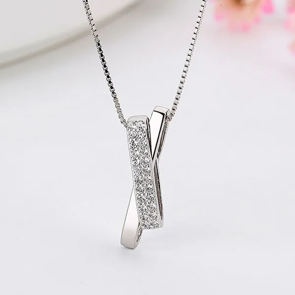 Dây Chuyền Nữ Lili Jewelry Mảnh Nhỏ Đính Đá CZ Hình Trái Tim Cách Điệu Nolan LILI_255281 Màu Bạc