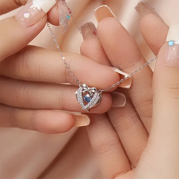 Dây Chuyền Nữ Lili Jewelry Trái Tim Thắt Nơ Valery LILI_098289 Màu Bạc