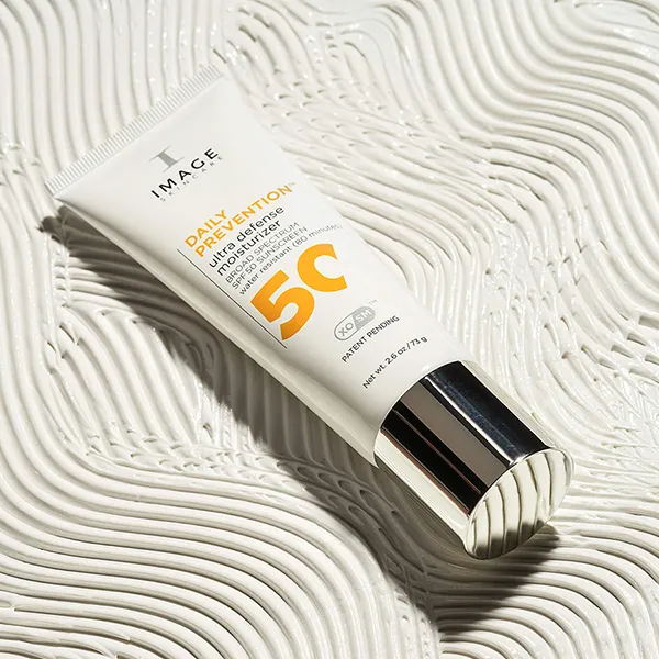 Kem Chống Nắng Image Exosome Daily Prevention Ultra Defense Moisturizer SPF 50 Chuyên Sâu Cho Da Nám, Lão Hóa 73g