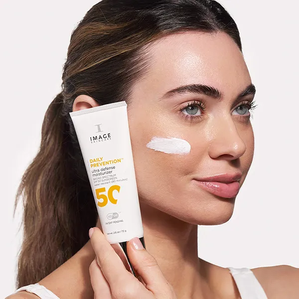 Kem Chống Nắng Image Exosome Daily Prevention Ultra Defense Moisturizer SPF 50 Chuyên Sâu Cho Da Nám, Lão Hóa 73g