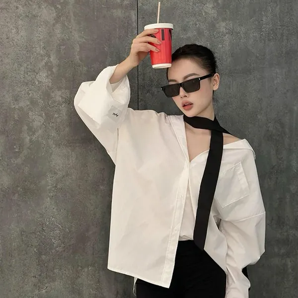 Kính Mát Nữ Yves Saint Laurent YSL Sunglasses SL 461 BETTY 001 Màu Đen Xám