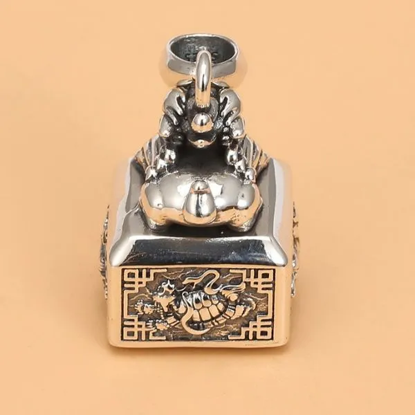 Mặt Dây Chuyền Bạc Thái Nam Lili Jewelry Hình Kim Ấn Brixton Cá Tính LILI_076883 Màu Bạc