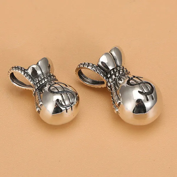 Mặt Dây Chuyền Bạc Thái Nam Lili Jewelry Túi Tiền May Mắn Kartier LILI_076944 Màu Bạc (To)