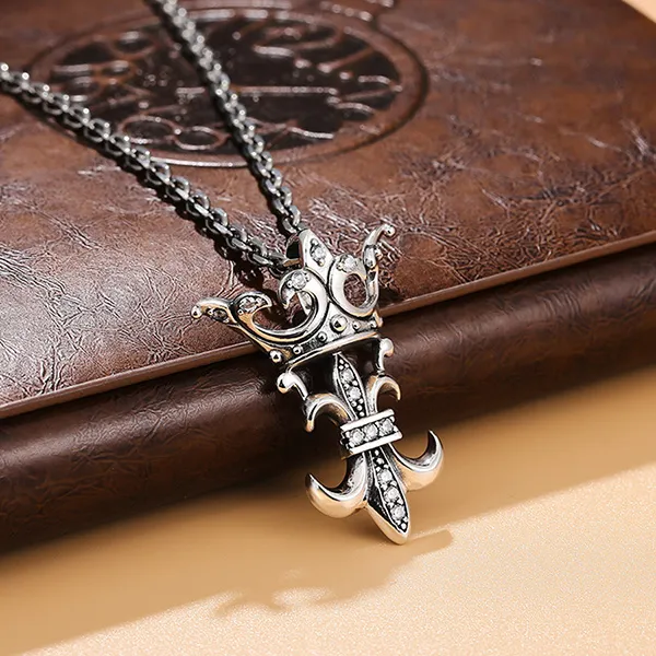 Mặt Dây Chuyền Nam Lili Jewelry Bạc Thái Vương Miện Louis LILI_076123 Màu Bạc