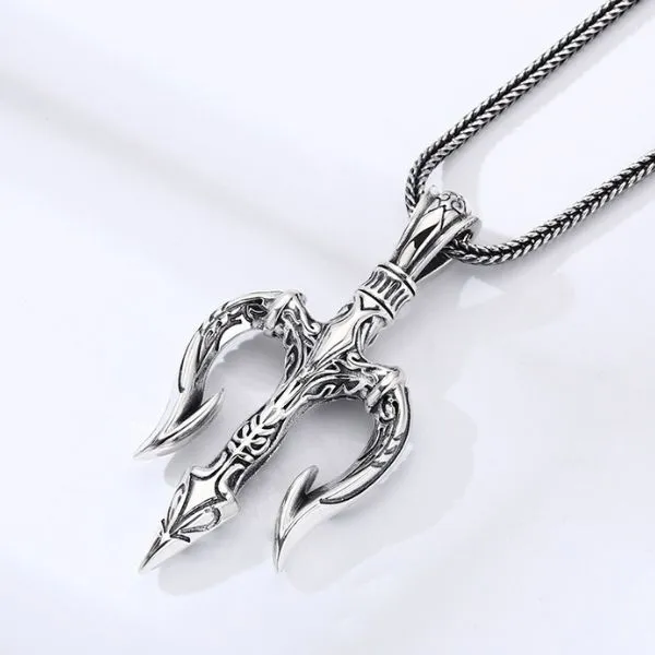 Mặt Dây Chuyền Nam Lili Jewelry Hình Cây Đinh Ba Khari LILI_080156 Màu Bạc