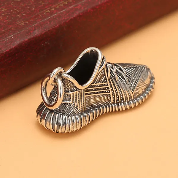 Mặt Dây Chuyền Nam Lili Jewelry Hình Chiếc Giày Augustine LILI_076892 Màu Bạc