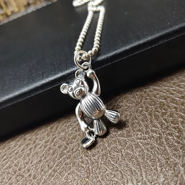Mặt Dây Chuyền Nam Lili Jewelry Hình Chú Gấu Alondra LILI_058595 Màu Bạc