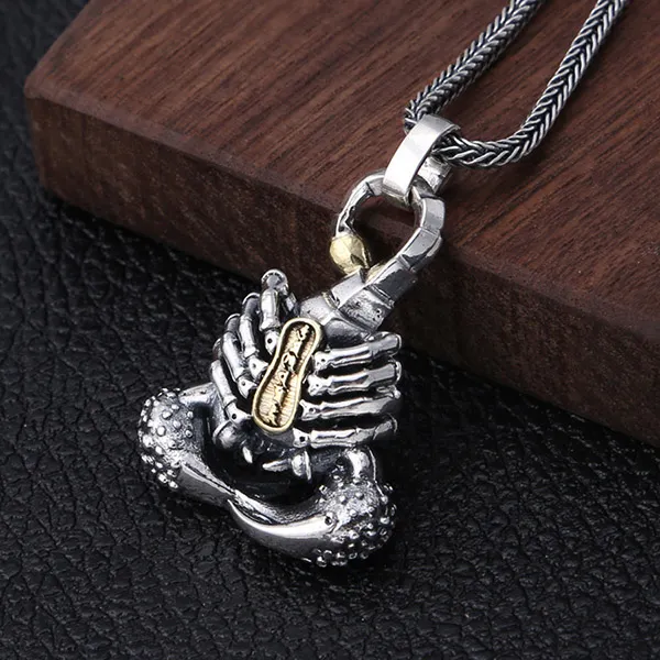 Mặt Dây Chuyền Nam Lili Jewelry Hình Con Bọ Cạp Murphy LILI_080305 Màu Bạc - Trang sức - Vua Hàng Hiệu