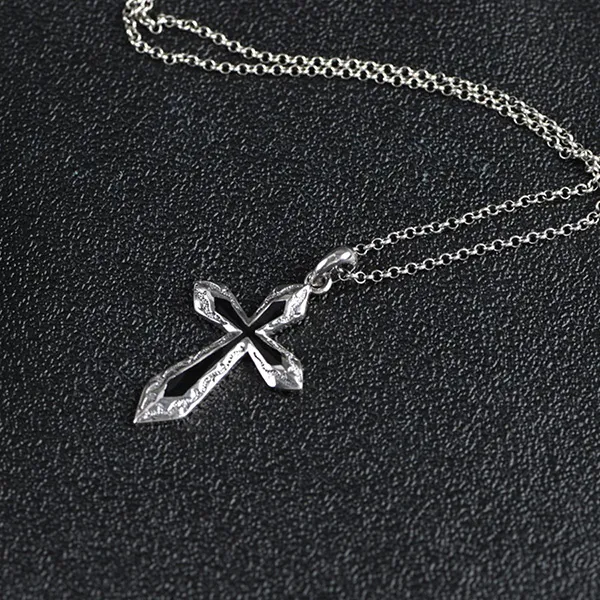 Mặt Dây Chuyền Nam Lili Jewelry Hình Thánh Giá Larry LILI_080337 Màu Bạc/Đen - Trang sức - Vua Hàng Hiệu