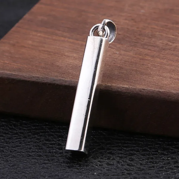 Mặt Dây Chuyền Nam Lili Jewelry Hình Thanh Thẳng Jagger LILI_080071 Màu Bạc