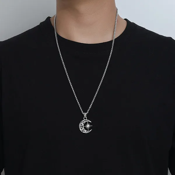 Mặt Dây Chuyền Nam Lili Jewelry Hình Trăng Sao Cason LILI_080074 Màu Bạc Đen