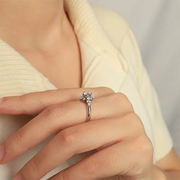 Nhẫn Nữ Morina Lumière Ring N1742 Màu Vàng Trắng - Trang sức - Vua Hàng Hiệu