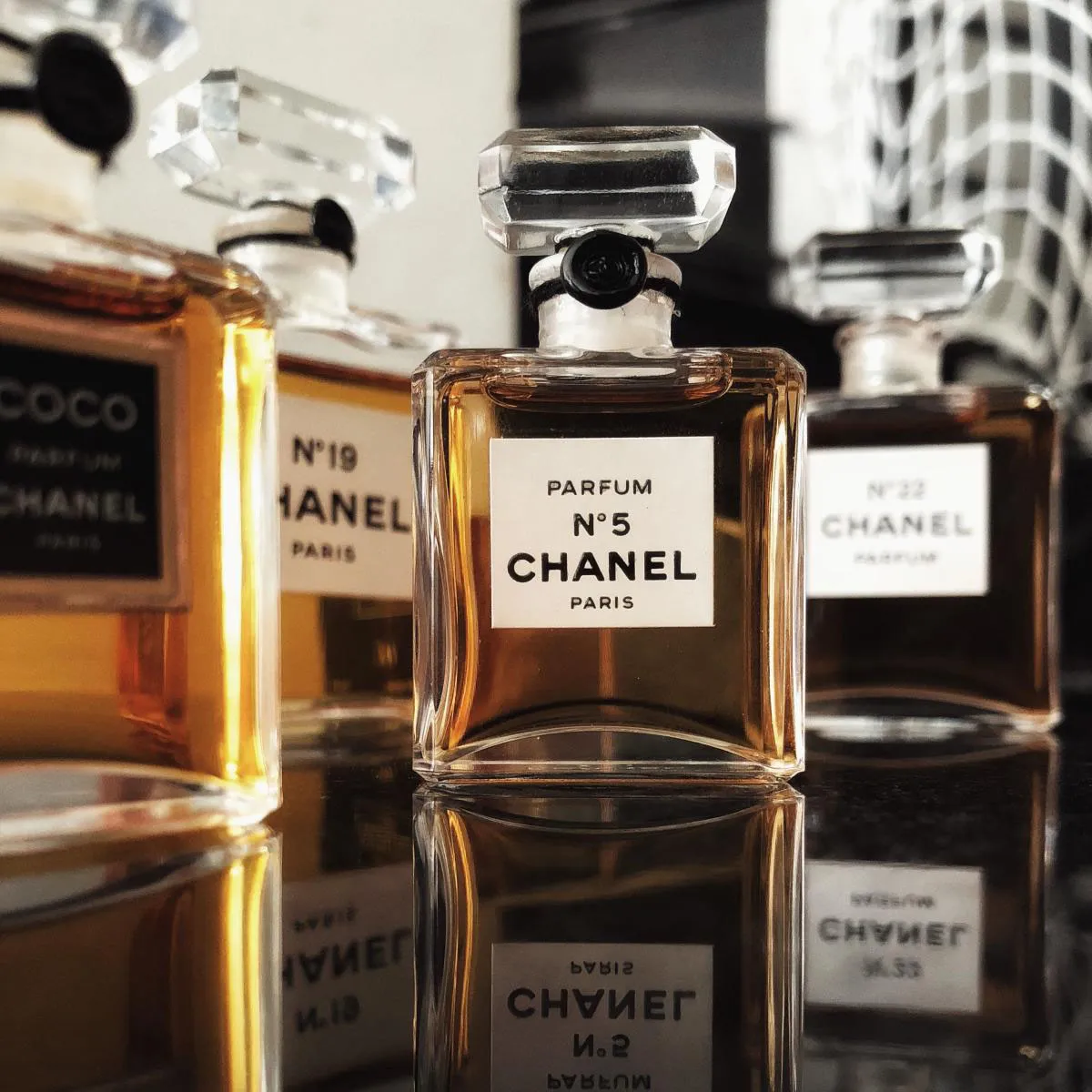 Tìm hiểu đôi nét về thương hiệu Chanel&nbsp;