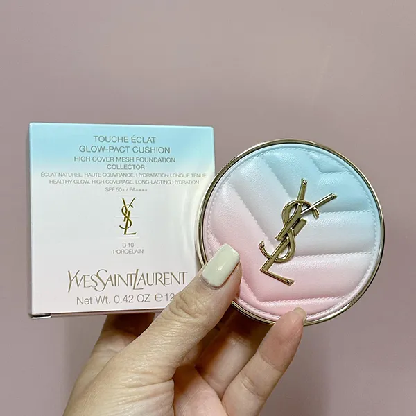 Phấn Nước YSL Phiên Bản Limited Valentine Touche Éclat Glow-Pact Cushion SPF50+ / PA++++ Tone B10 Porcelain