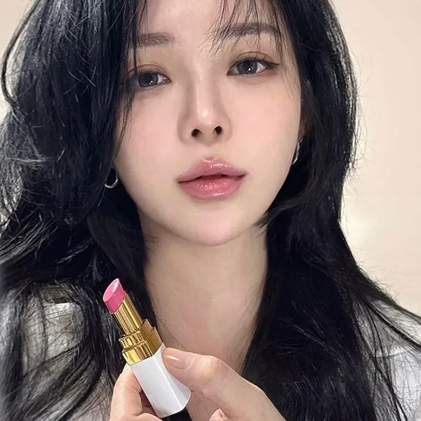 Son Dưỡng Chanel Rouge Coco Baume Shiny 758 Blushing Pink Màu Hồng