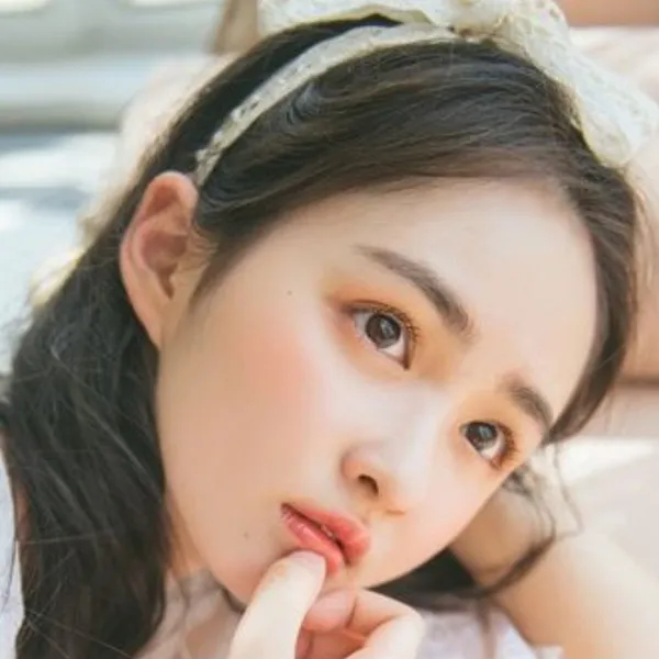 Son Dưỡng Dior Addict Lip Glow 004 Coral Màu Cam (Box Xanh)