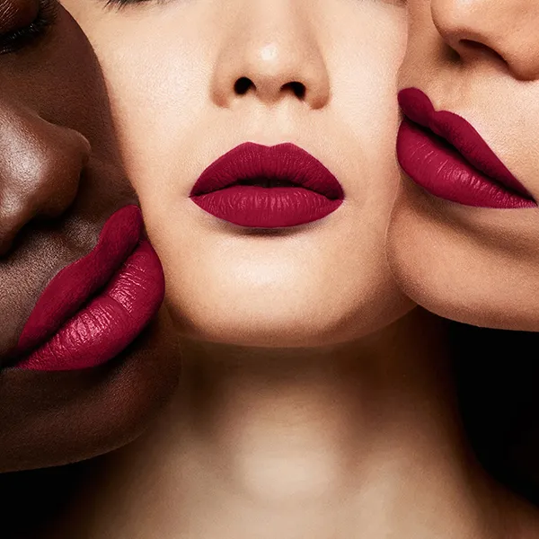 Son Kem Tom Ford Liquid Lip Luxe Matte 126 Illicit Kiss Màu Đỏ Burgundy