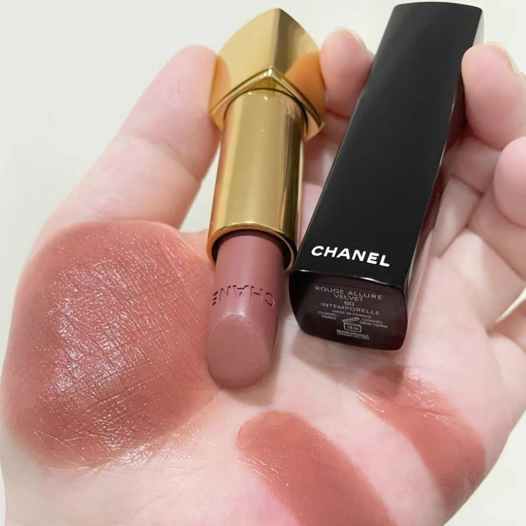 Chanel Rouge Allure Velvet - Intemporel