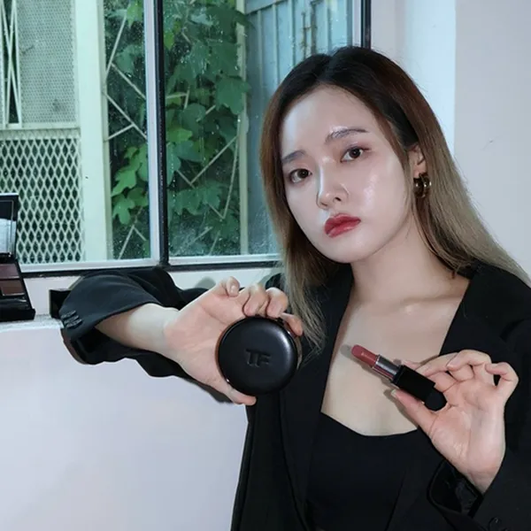 Son Tom Ford Limited Edition Black Lacquer Lip Color Matte 100 Màu Nâu Cam Đất - Son Môi - Vua Hàng Hiệu