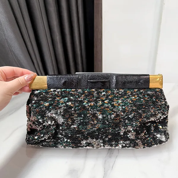 Túi Cầm Tay Nữ Miu Miu Multicolour Sequin Leather Clutch Màu Đen Xanh - Túi xách - Vua Hàng Hiệu