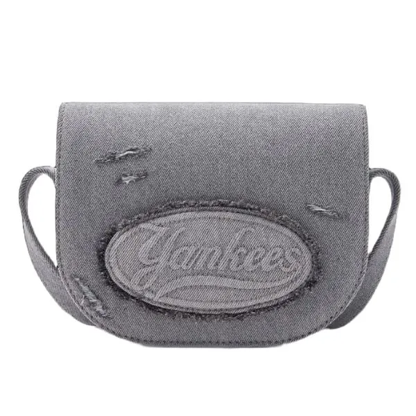 Túi Đeo Chéo MLB Lettering Vintage Denim Crossbody Bag New York Yankees 3ACRVD15N-50GRS Màu Xám