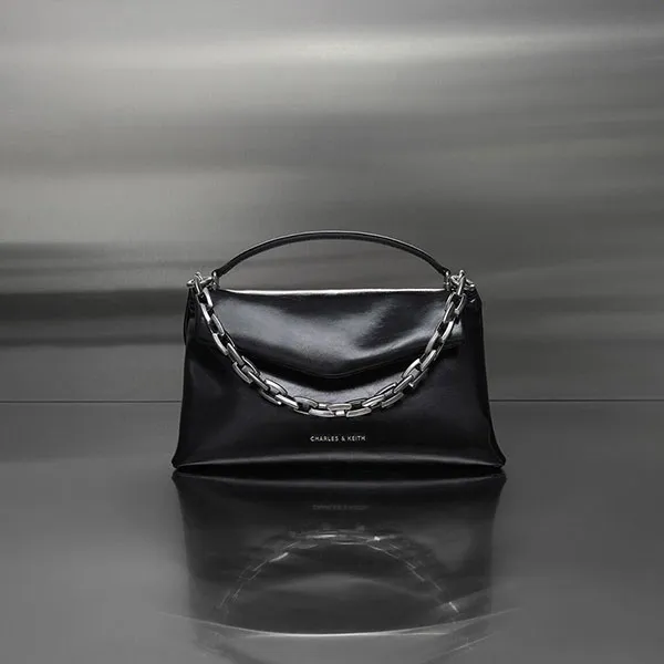 Túi Xách Tay Nữ Charles & Keith Andromeda Chunky Chain Top Handle Bag CK2-50271476_NOIR_S Màu Đen