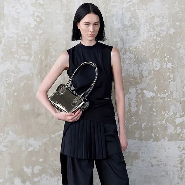Túi Xách Tay Nữ Charles & Keith CNK Bosie Patent Elongated Top Màu Xám Bạc