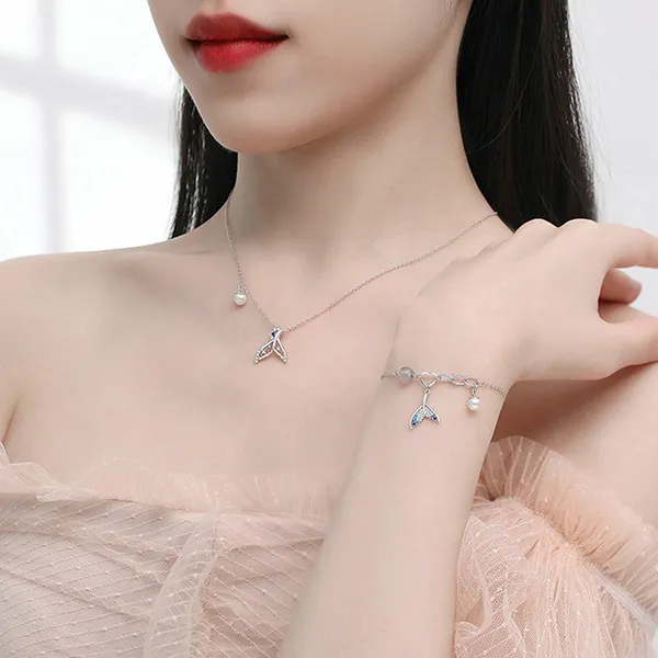 Vòng Cổ Nữ Lili Jewelry Bạc Đính Đá CZ Hình Đuôi Cá Voi Marina LILI_071362 Màu Bạc