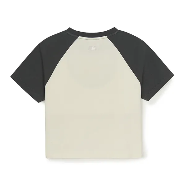 Áo Phông Nữ MLB Raglan Classic Varsity Washing New York Yankees T-Shirt 3FTSV0853-50CRS Màu Kem