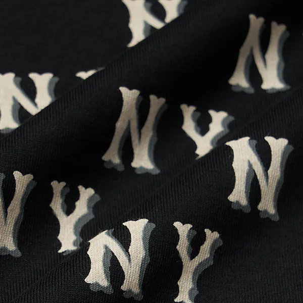 Áo Thun MLB Classic Monogram Sporty Panel Pattern T-Shirts New York Yankees 3ATSM0553-50BKS Màu Đen Size XS
