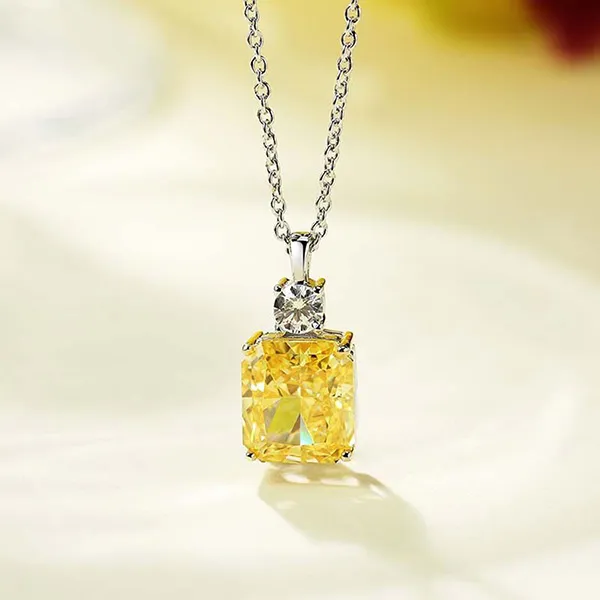 Dây Chuyền Nữ Lili Jewelry Đính Đá Carbon Tổng Hợp Hình Khối Hộp LILI_542778 Màu Vàng Bạc - Trang sức - Vua Hàng Hiệu
