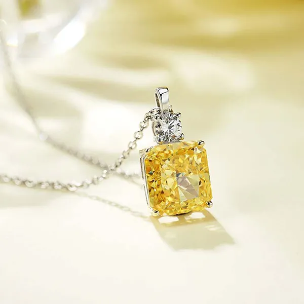 Dây Chuyền Nữ Lili Jewelry Đính Đá Carbon Tổng Hợp Hình Khối Hộp LILI_542778 Màu Vàng Bạc - Trang sức - Vua Hàng Hiệu