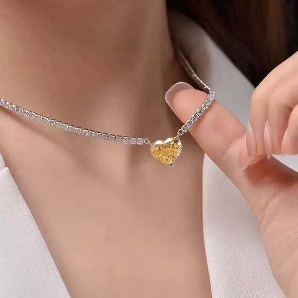 Dây Chuyền Nữ Lili Jewelry Đính Đá Carbon Tổng Hợp Hình Trái Tim LILI_982144 Màu Vàng Bạc - Trang sức - Vua Hàng Hiệu