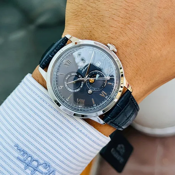 Đồng Hồ Nam Orient Mechanical Classic Watch Leather Strap RA-AK0806L Màu Xanh