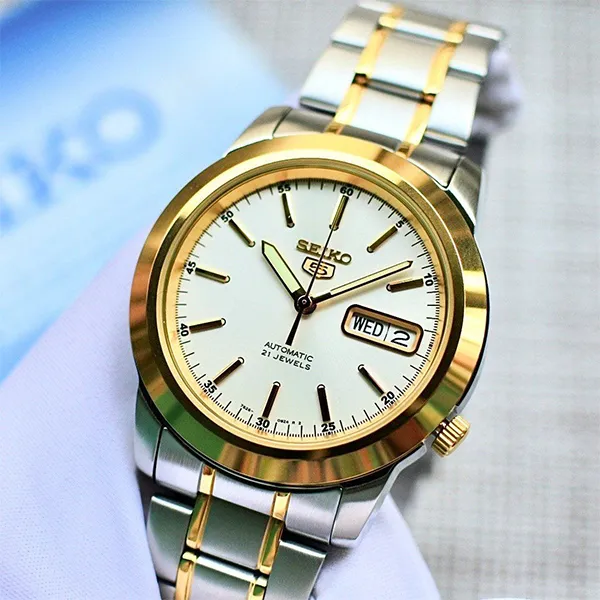 Đồng Hồ Nam Seiko 5 Automatic Silver Dial Watch SNKE54K1 Màu Bạc Vàng