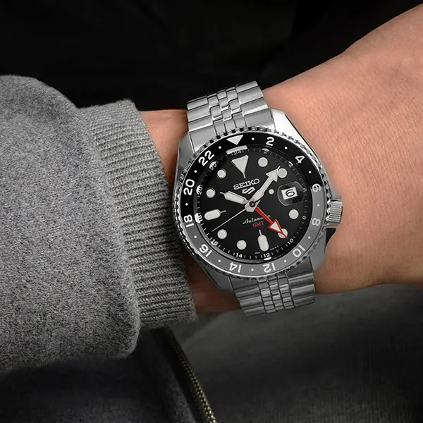 Đồng Hồ Nam Seiko SSK001K1 Màu Đen Bạc